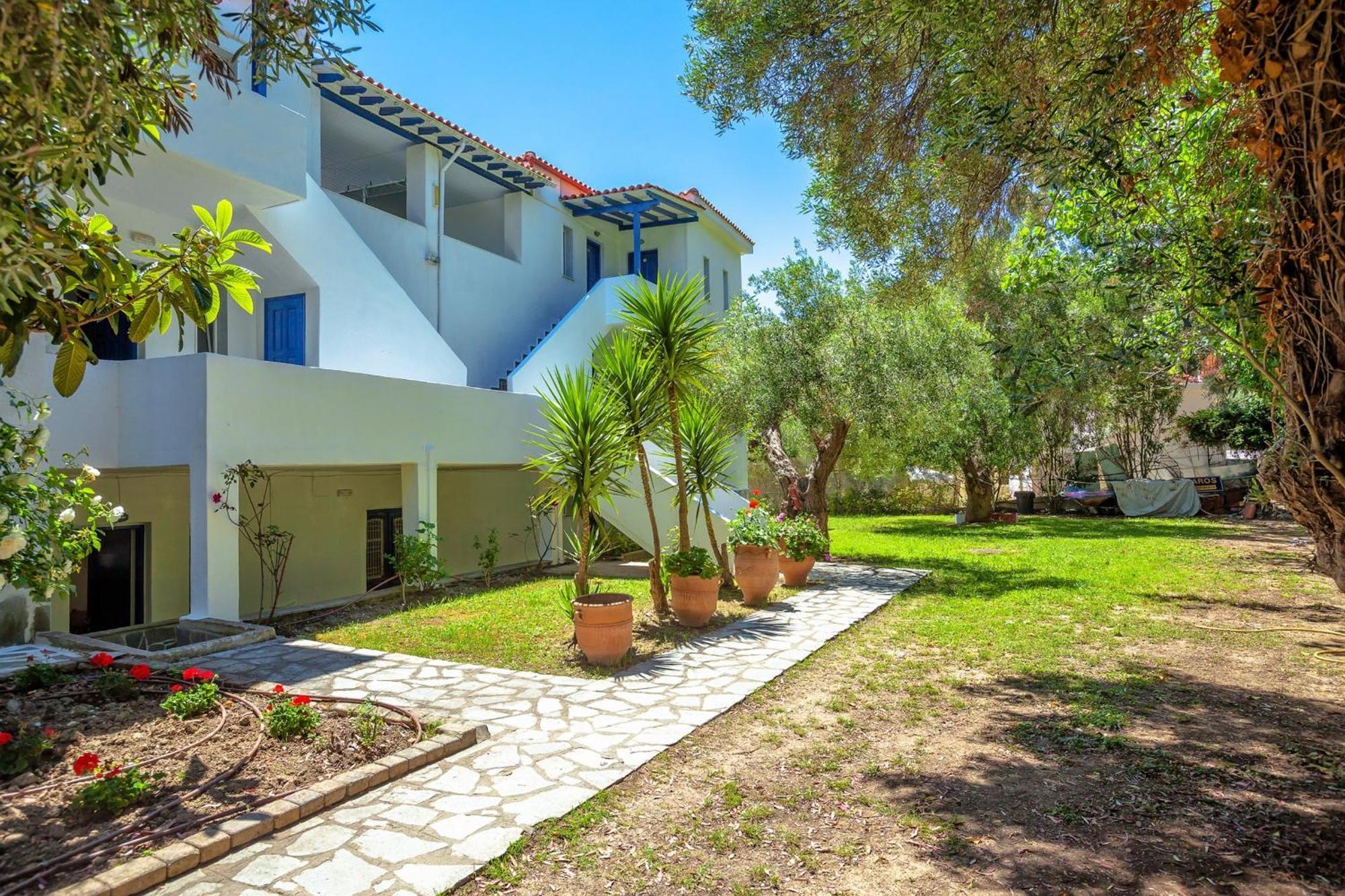 Xenios Faros Apartments Possidi Luaran gambar